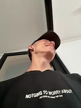 Snapshot of Daddyrich_632 chatting on March 2, 2026, 11:28 am Daddyrich 632 online show from March 2, 2026, 11:28 am