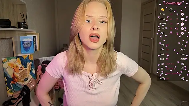 Snapshot of lisa_barbie chatting on October 22, 2025, 8:03 am lisa barbie online show from October 22, 2025, 8:03 am