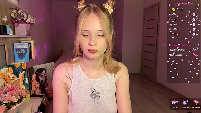 Snapshot of lisa_barbie chatting on December 1, 2025, 10:31 am lisa barbie online show from December 1, 2025, 10:31 am