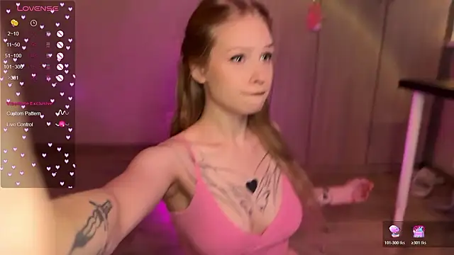 Snapshot of lisa_barbie chatting on February 1, 2026, 2:37 pm lisa barbie online show from February 1, 2026, 2:37 pm