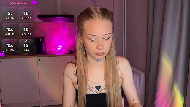 Snapshot of lisa_barbie chatting on March 1, 2026, 8:00 pm lisa barbie online show from March 1, 2026, 8:00 pm