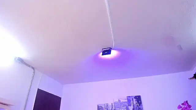 Snapshot of Amy_Kiitty_ chatting on November 26, 2025, 12:39 pm Amy Kiitty online show from November 26, 2025, 12:39 pm