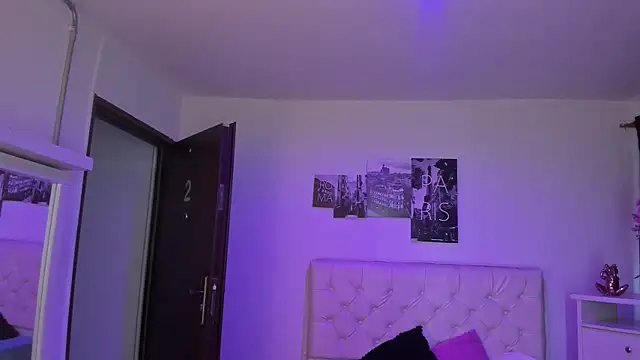 Amy Kiitty  online show from March 28, 2026, 1:11 pm