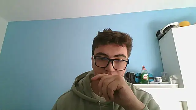 Snapshot of sorolla12 chatting on January 8, 2026, 11:45 am sorolla12 online show from January 8, 2026, 11:45 am