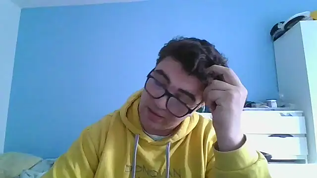 Snapshot of sorolla12 chatting on February 8, 2026, 4:10 pm sorolla12 online show from February 8, 2026, 4:10 pm