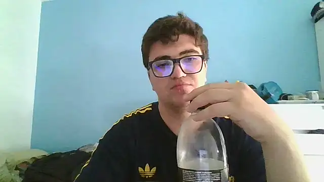 Snapshot of sorolla12 chatting on February 9, 2026, 3:27 pm sorolla12 online show from February 9, 2026, 3:27 pm