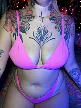 GoldieBakeman online show from November 4, 2025, 5:23 pm