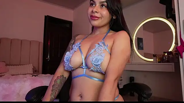 tammylee  online show from January 18, 2026, 7:34 am