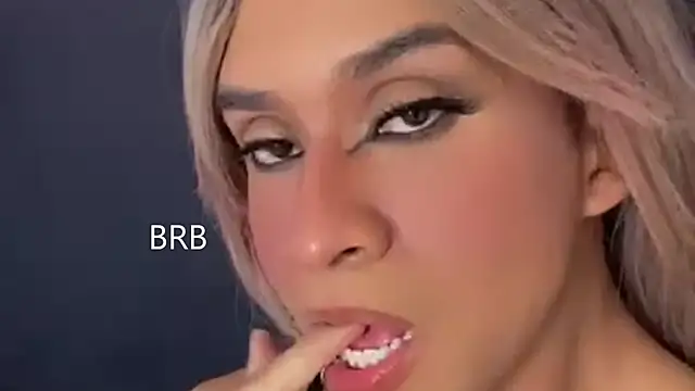  JaaconLeon  online show from January 13, 2025, 1:06 pm