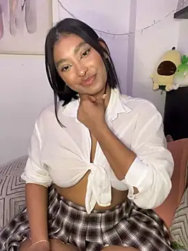 Isabella fasilier online show from February 24, 2025, 12:52 am