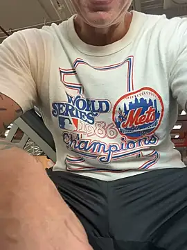 Snapshot of luv2masterb8247 chatting on December 10, 2024, 2:05 am luv2masterb8247 online show from December 10, 2024, 2:05 am