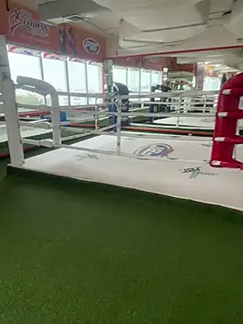 Snapshot of luv2masterb8247 chatting on December 15, 2024, 2:08 am luv2masterb8247 online show from December 15, 2024, 2:08 am