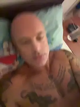 Snapshot of luv2masterb8247 chatting on January 2, 2025, 12:23 am luv2masterb8247 online show from January 2, 2025, 12:23 am