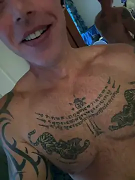 Snapshot of luv2masterb8247 chatting on January 16, 2025, 7:17 am luv2masterb8247 online show from January 16, 2025, 7:17 am