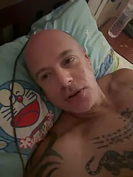 Snapshot of luv2masterb8247 chatting on February 3, 2025, 12:36 am luv2masterb8247 online show from February 3, 2025, 12:36 am