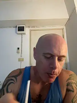 Snapshot of luv2masterb8247 chatting on February 25, 2025, 5:08 am luv2masterb8247 online show from February 25, 2025, 5:08 am