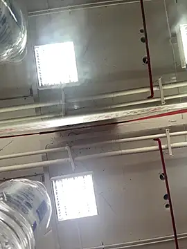 Snapshot of luv2masterb8247 chatting on March 7, 2025, 2:04 am luv2masterb8247 online show from March 7, 2025, 2:04 am