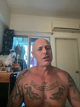 Snapshot of luv2masterb8247 chatting on March 8, 2025, 7:27 am luv2masterb8247 online show from March 8, 2025, 7:27 am