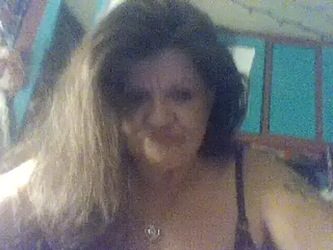 Snapshot of Fantasymaid80 chatting on January 23, 2025, 5:45 am Fantasymaid80 online show from January 23, 2025, 5:45 am