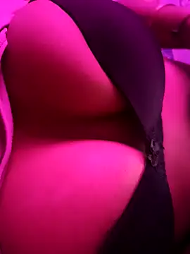 sweety19981 online show from December 19, 2024, 7:18 pm