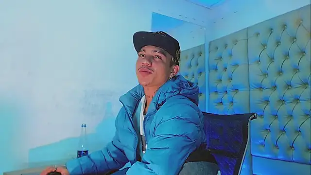 HannibalLester online show from February 11, 2025, 5:37 am