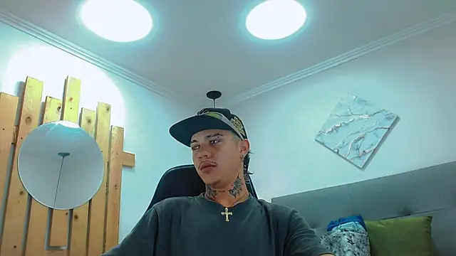 HannibalLester online show from March 14, 2025, 4:32 am