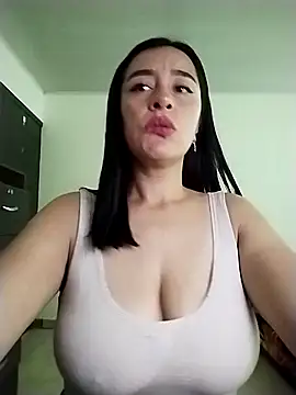 hailey85 online show from March 9, 2026, 10:25 pm