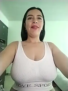 hailey85 online show from March 31, 2026, 8:09 pm