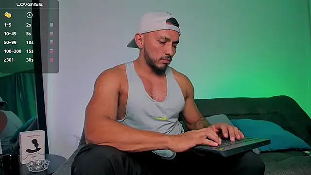 Snapshot of maximusclark1 chatting on February 25, 2025, 11:11 pm maximusclark1 online show from February 25, 2025, 11:11 pm
