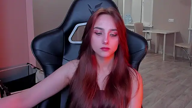 SilverDream online show from November 7, 2025, 9:26 pm