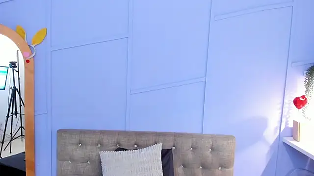 nathalie rossel online show from September 26, 2025, 7:07 pm