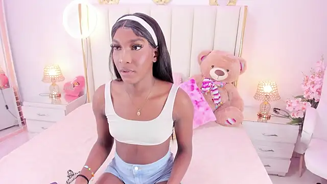 evangelin ts online show from October 12, 2025, 1:43 pm