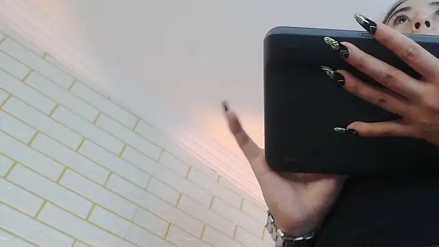 NYX1126 online show from November 6, 2025, 12:28 pm