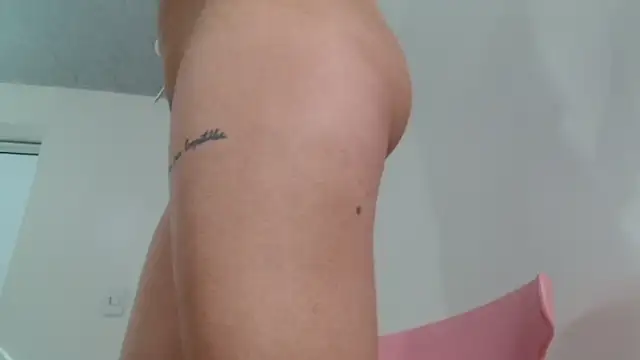 Snapshot of Full_Fist chatting on January 10, 2026, 2:19 pm Full Fist online show from January 10, 2026, 2:19 pm