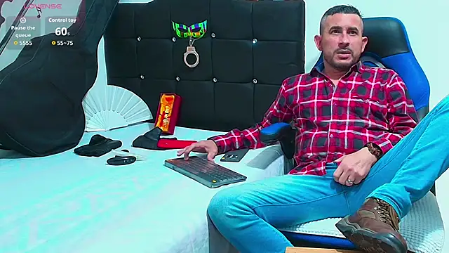 Yeol King online show from November 4, 2025, 7:57 pm