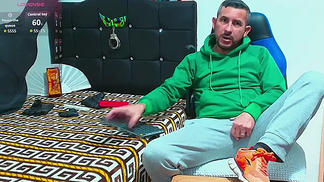 Yeol King online show from November 15, 2025, 2:57 pm