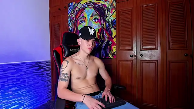 Dimitri higth420 online show from February 25, 2025, 9:53 am