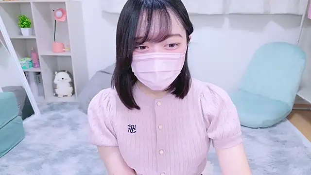 Snapshot of Yurie_ chatting on December 4, 2024, 2:42 am Yurie online show from December 4, 2024, 2:42 am