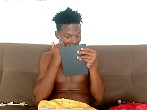 Snapshot of DalianHR33 chatting on January 16, 2026, 9:19 pm DalianHR33 online show from January 16, 2026, 9:19 pm