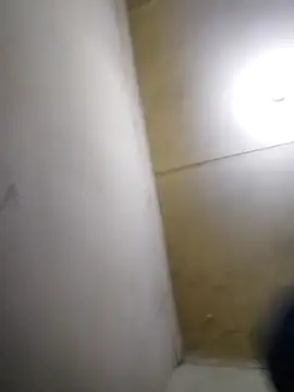 zipeqengeshe21 online show from September 12, 2025, 6:41 pm