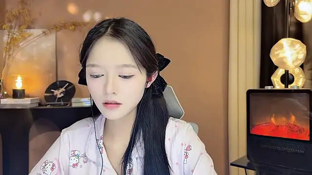 Snapshot of xiaodaibabyy chatting on December 8, 2024, 2:19 pm xiaodaibabyy online show from December 8, 2024, 2:19 pm