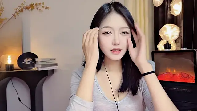 Snapshot of xiaodaibabyy chatting on February 16, 2025, 2:00 pm xiaodaibabyy online show from February 16, 2025, 2:00 pm