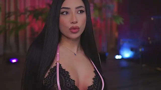 GinaValentinna online show from January 8, 2026, 7:38 pm