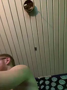 Snapshot of luv2cum7491 chatting on February 23, 2025, 7:22 am luv2cum7491 online show from February 23, 2025, 7:22 am