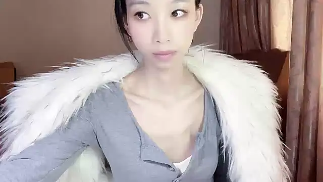 Lili-2 online show from February 27, 2025, 5:34 am