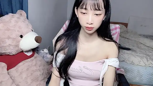 Lili-2 online show from September 30, 2025, 2:55 pm