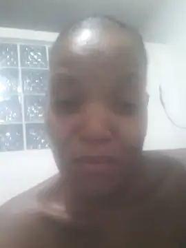 Snapshot of Feathergal69_ chatting on February 18, 2025, 7:41 pm Feathergal69 online show from February 18, 2025, 7:41 pm