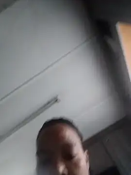 Snapshot of Feathergal69_ chatting on October 3, 2025, 6:21 am Feathergal69 online show from October 3, 2025, 6:21 am