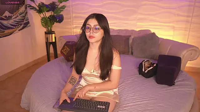 Snapshot of Dear_Morgan chatting on December 13, 2024, 10:23 pm Dear Morgan online show from December 13, 2024, 10:23 pm