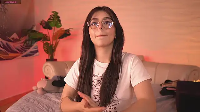 Snapshot of Dear_Morgan chatting on February 3, 2025, 8:35 pm Dear Morgan online show from February 3, 2025, 8:35 pm